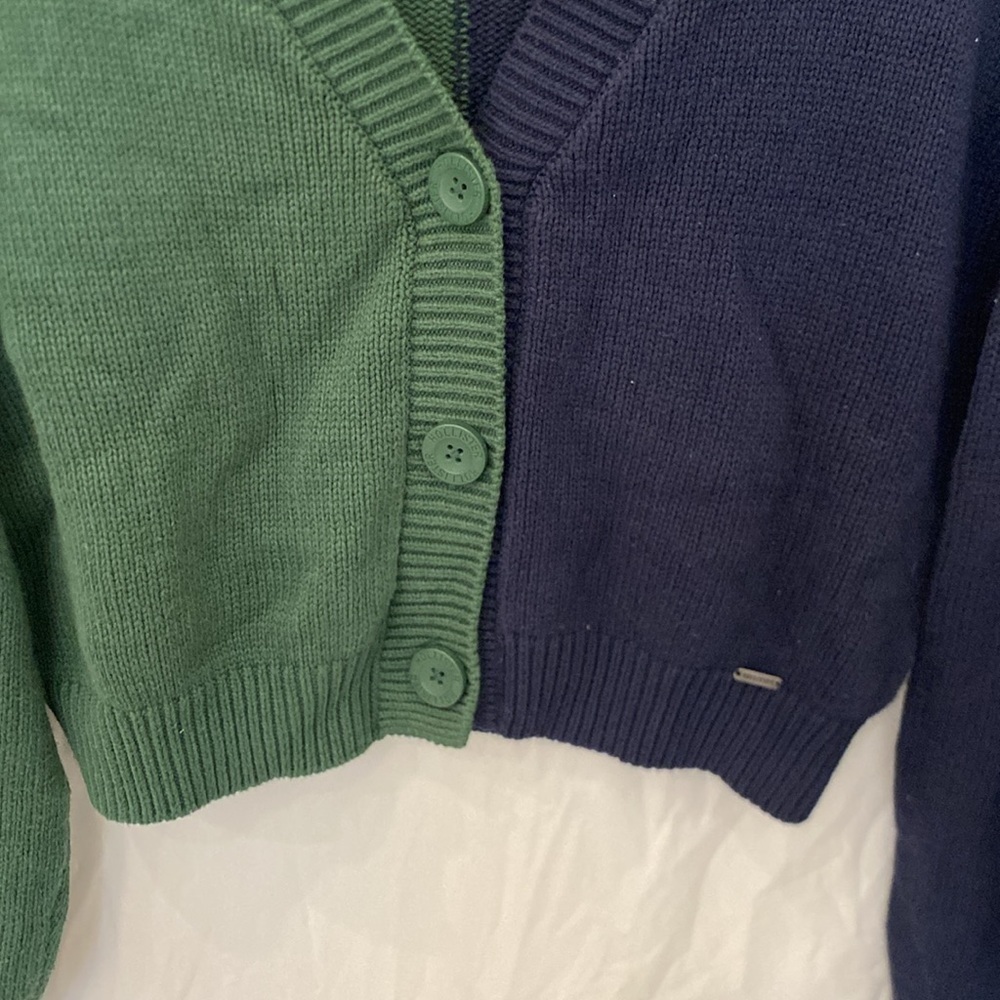 Hollister green & blue, color-blocked, 3-button cropped cardigan.  Size xSmall - Picture 3 of 4